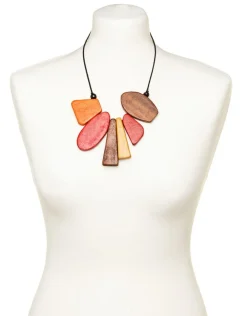 Collier en bois rouge
