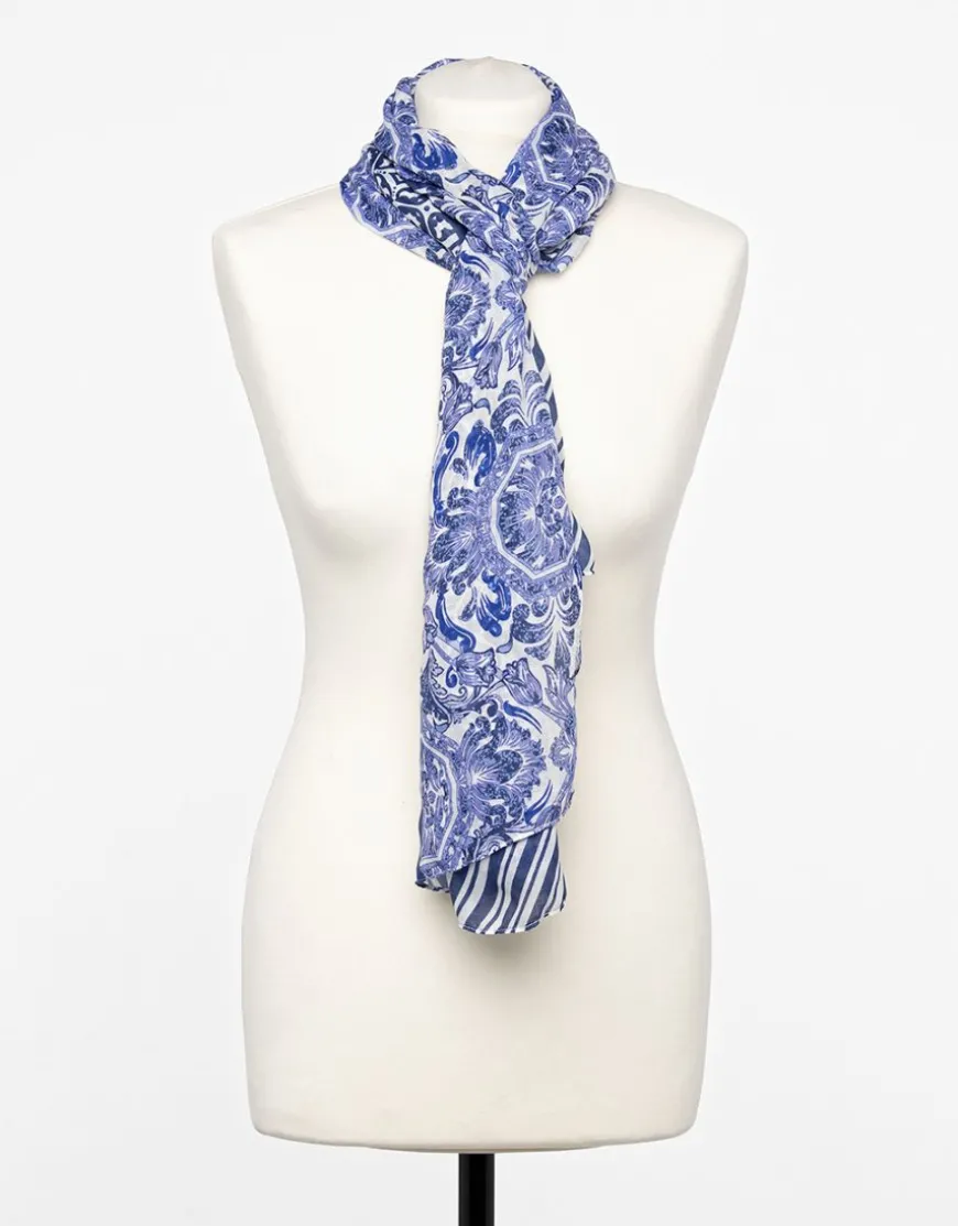 Foulard bleu et blanc