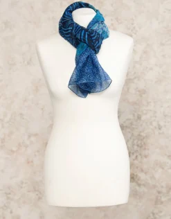 Foulard bleu imprimé