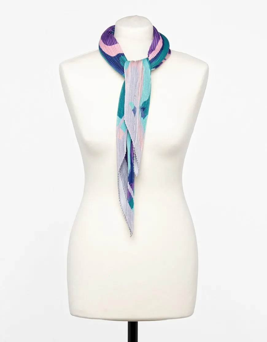 Foulard carré plissé bleu