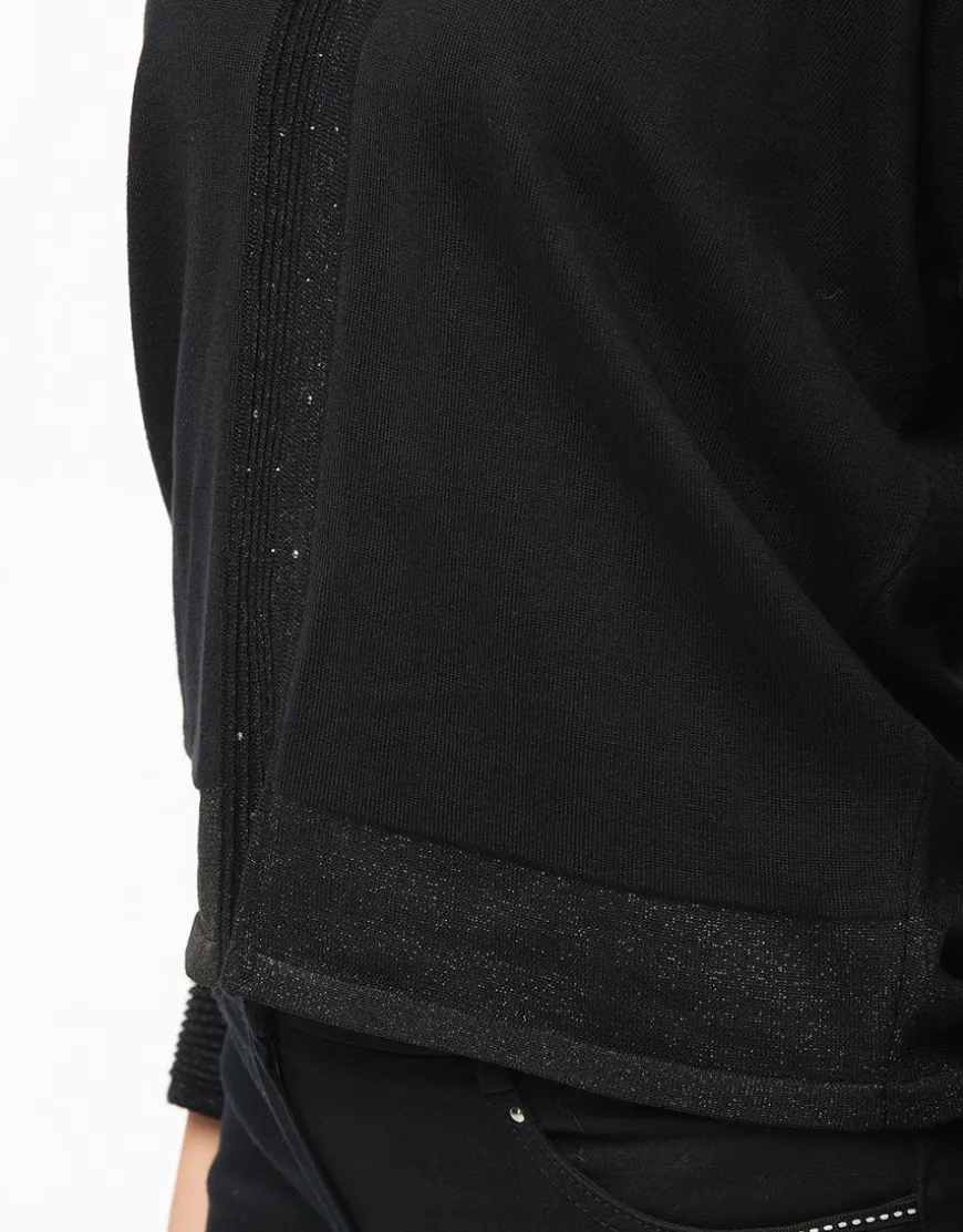 Pull chic noir irisé