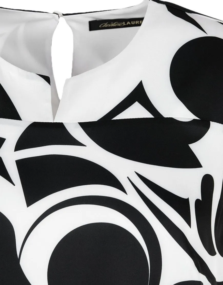 Robe chic noire en satin