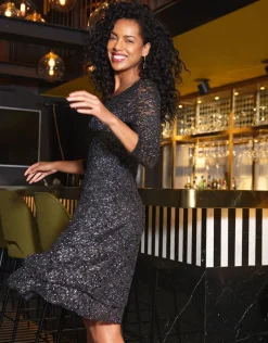 Robe noir dentelle irisé